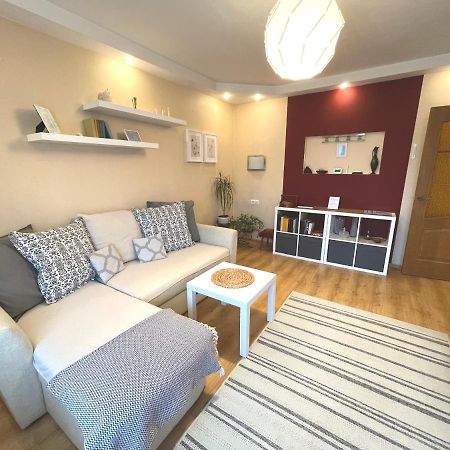 Cozy Home Apartment Lielvardes, Free Parking, Self Check-In รีกา ภายนอก รูปภาพ