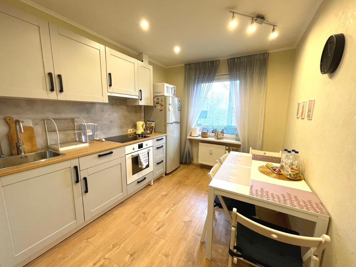 Cozy Home Apartment Lielvardes, Free Parking, Self Check-In รีกา ภายนอก รูปภาพ