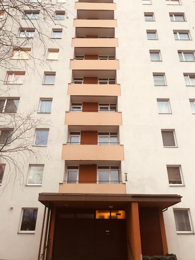 Cozy Home Apartment Lielvardes, Free Parking, Self Check-In รีกา ภายนอก รูปภาพ